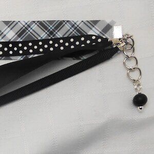 No607 Statement handmade choker necklace with patterned ribbons rows